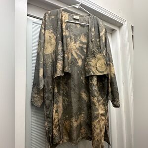 Elegant Green and Cream Women's Jacket